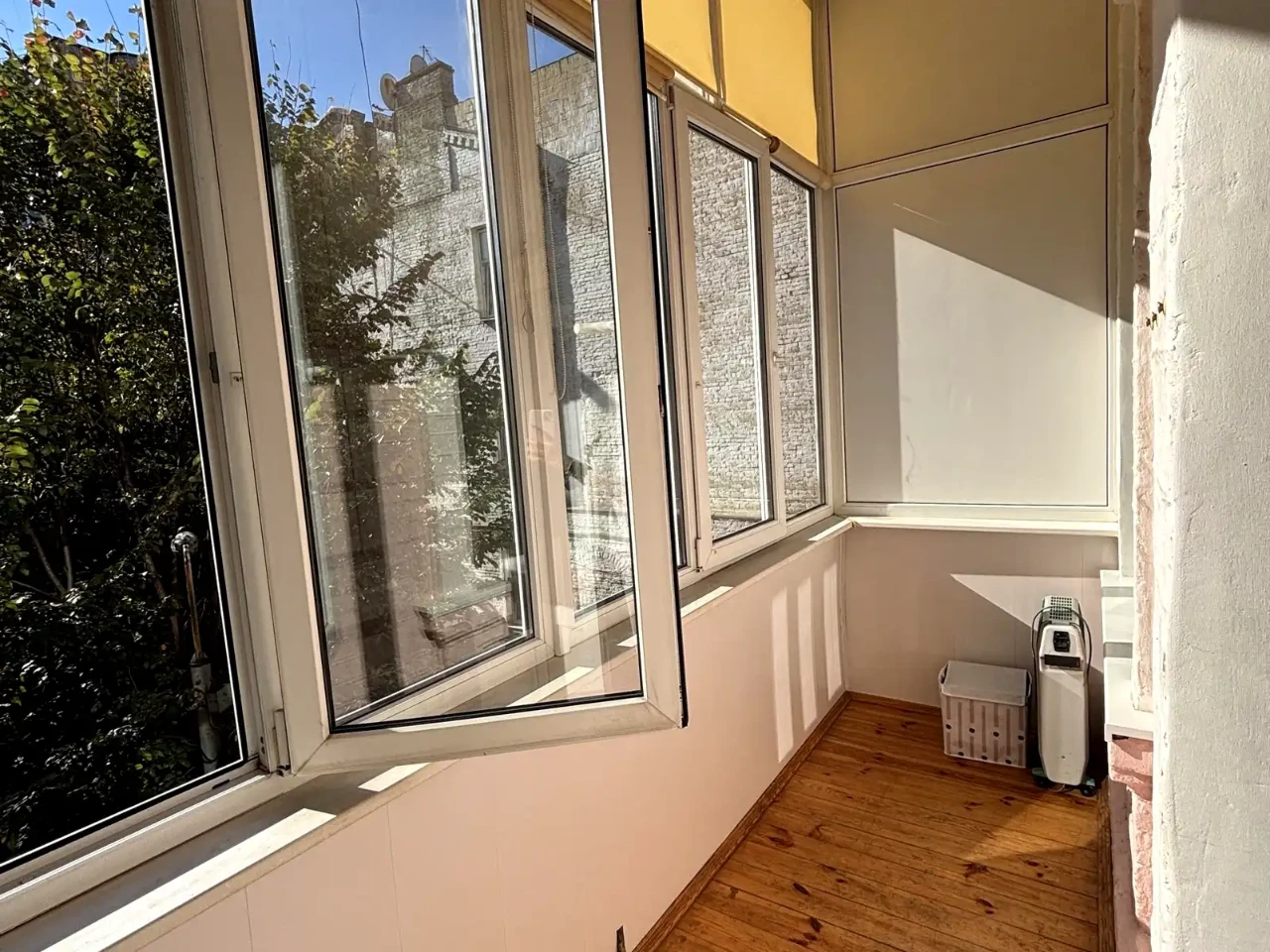 Оренда квартири 1-кімн. 43 м² 3/5 пов.