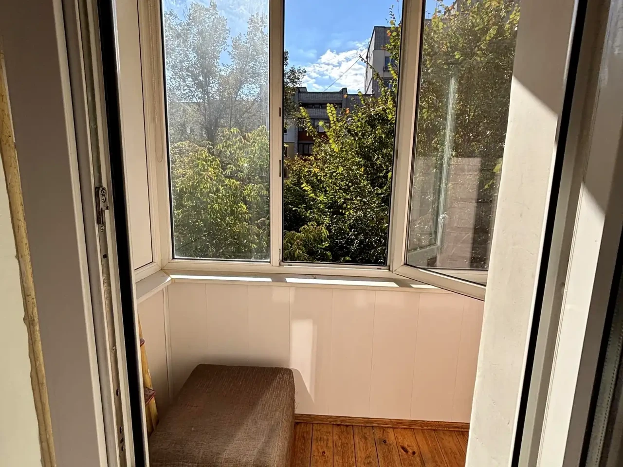 Оренда квартири 1-кімн. 43 м² 3/5 пов.