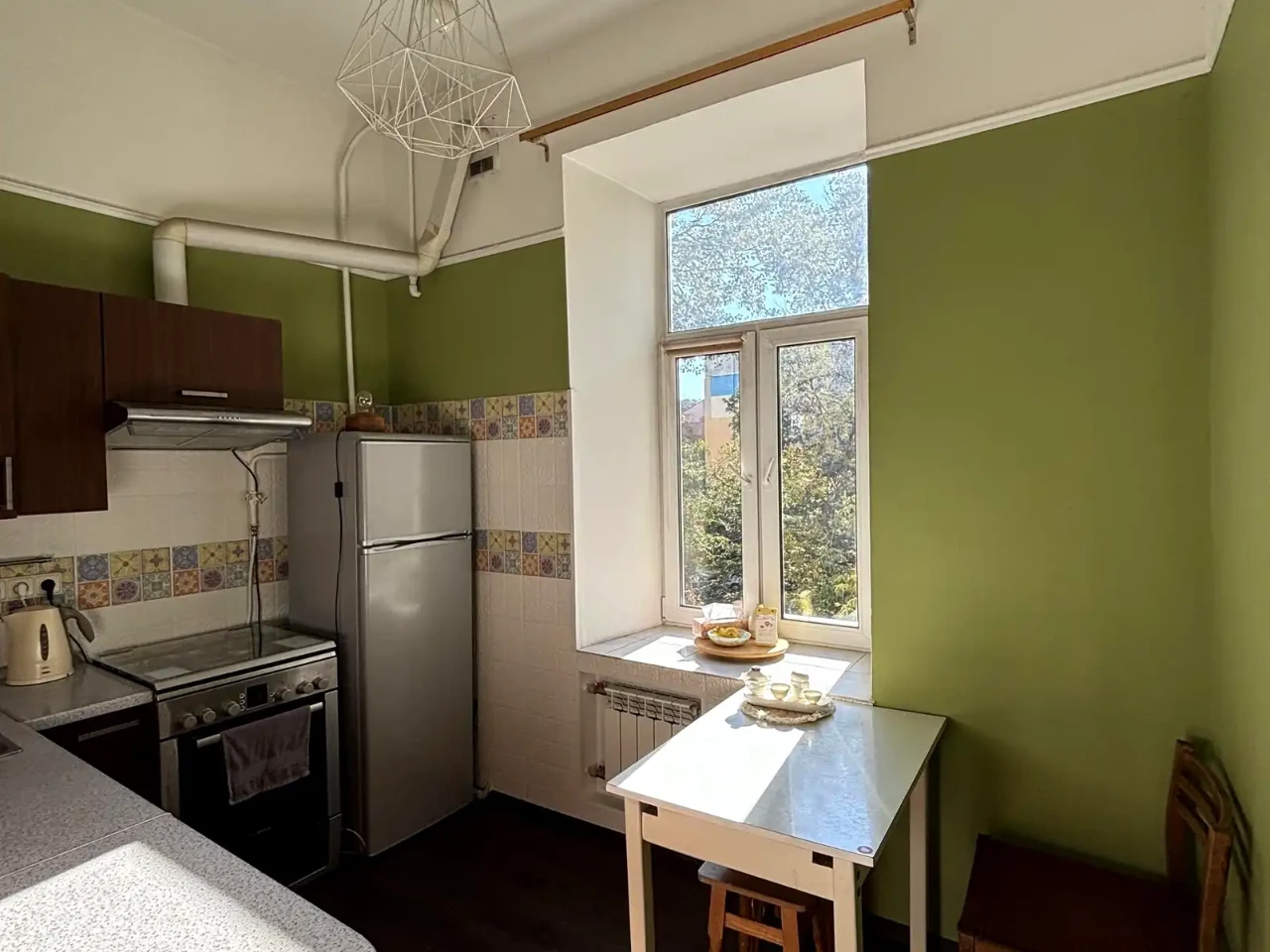 Оренда квартири 1-кімн. 43 м² 3/5 пов.