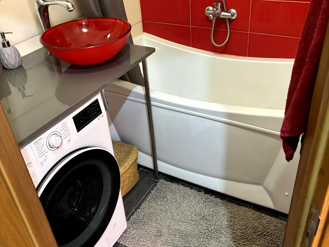 Оренда квартири 1-кімн. 43 м² 3/5 пов.