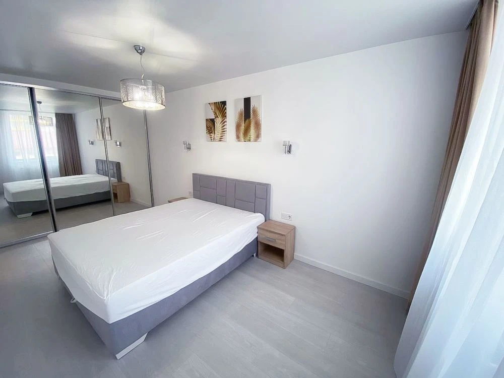 Sale of a 1-bedroom apartment in a new residential complex with renovation