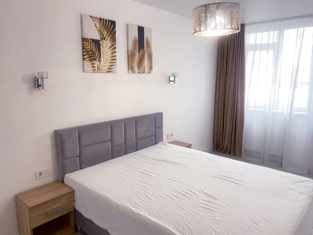 Sale of a 1-bedroom apartment in a new residential complex with renovation