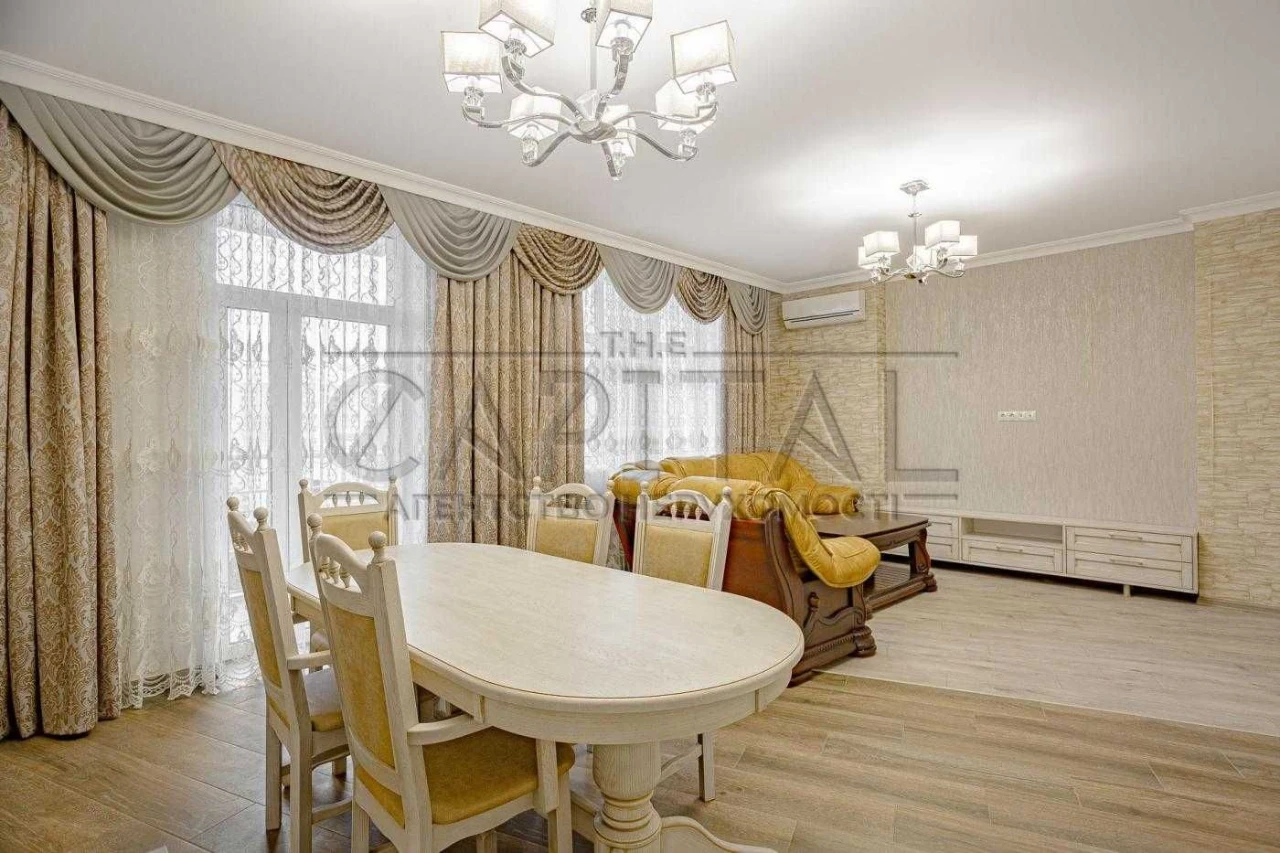 Sale of a 3-bedroom apartment, French Quarter, Holosiiv district