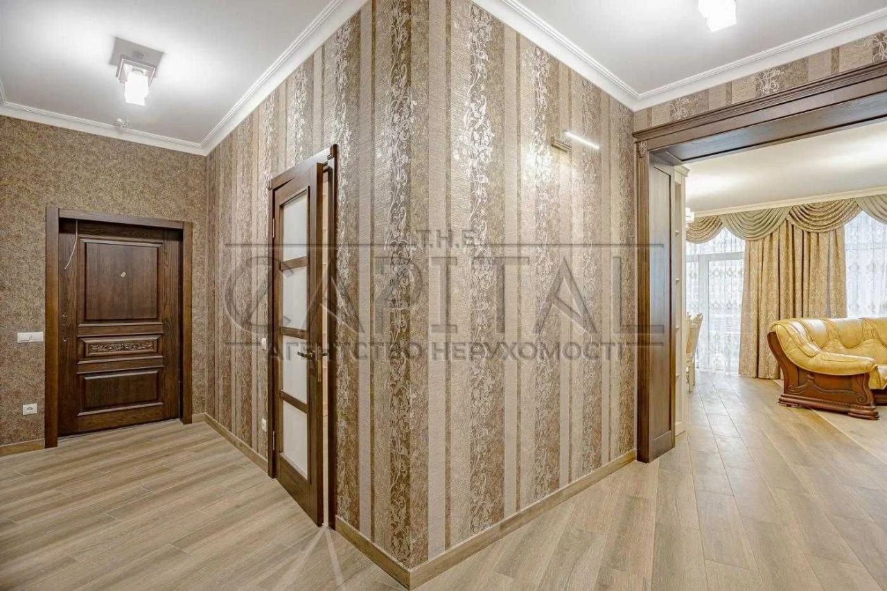 Sale of a 3-bedroom apartment, French Quarter, Holosiiv district