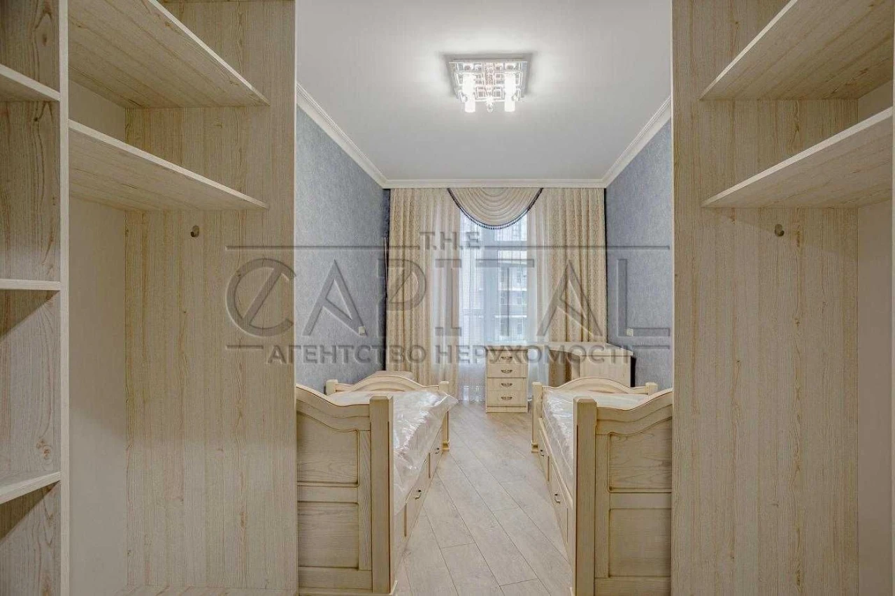 Sale of a 3-bedroom apartment, French Quarter, Holosiiv district