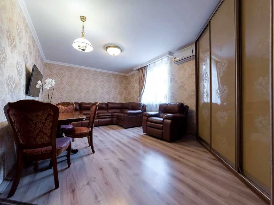 Квартира. Київ, вул. Композитора Мейтуса