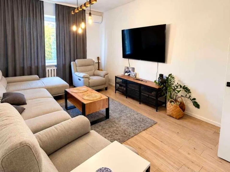 Apartment. Derevlyanська st., Kyiv