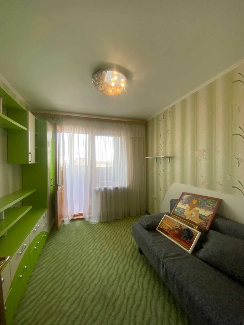 Продам 3-комнатную квартиру ул.Бочарова, Рынок Початок, Пос.