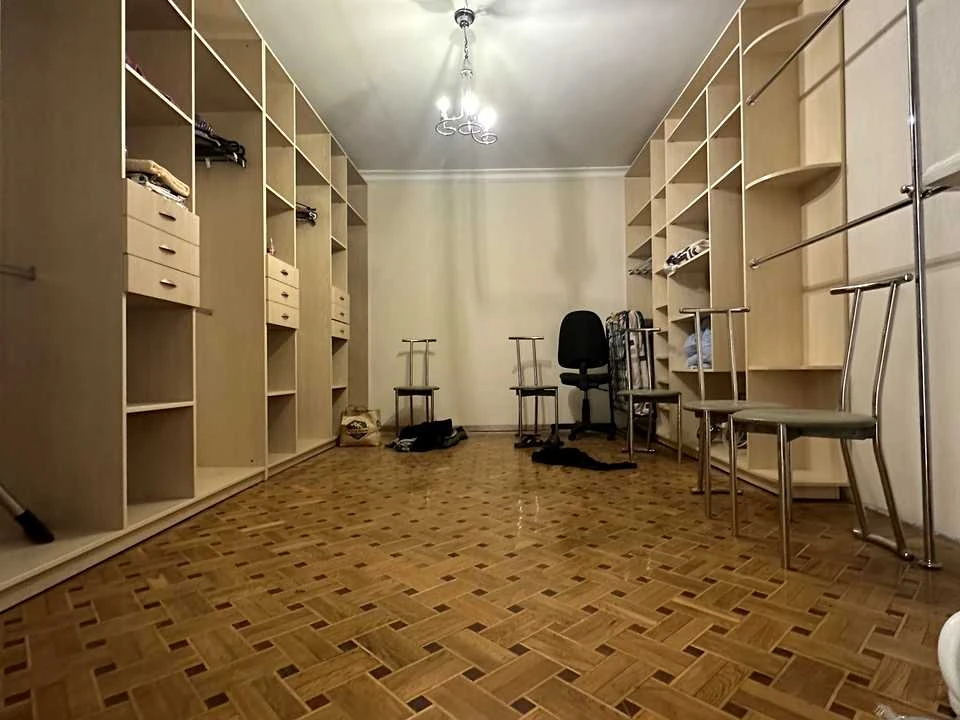 Apartment. Oleksii Vadaturskogo Street, Odessa