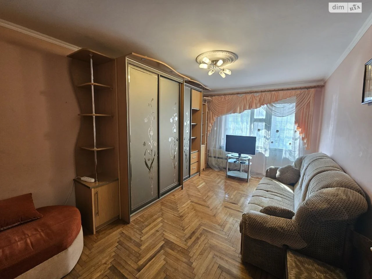 Продажа Квартиры Оболонская
