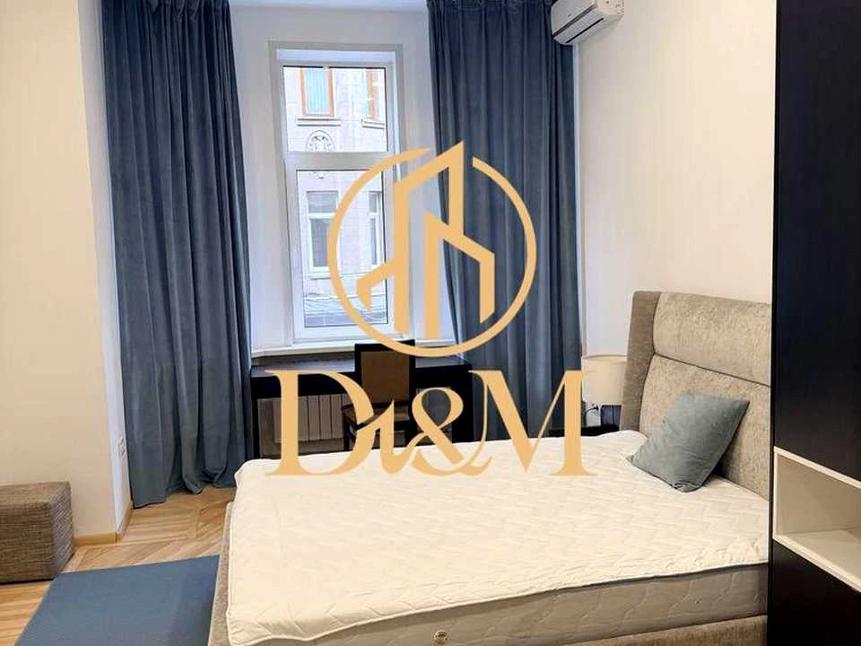 Apartment. Khreshchatyk Street, Kyiv