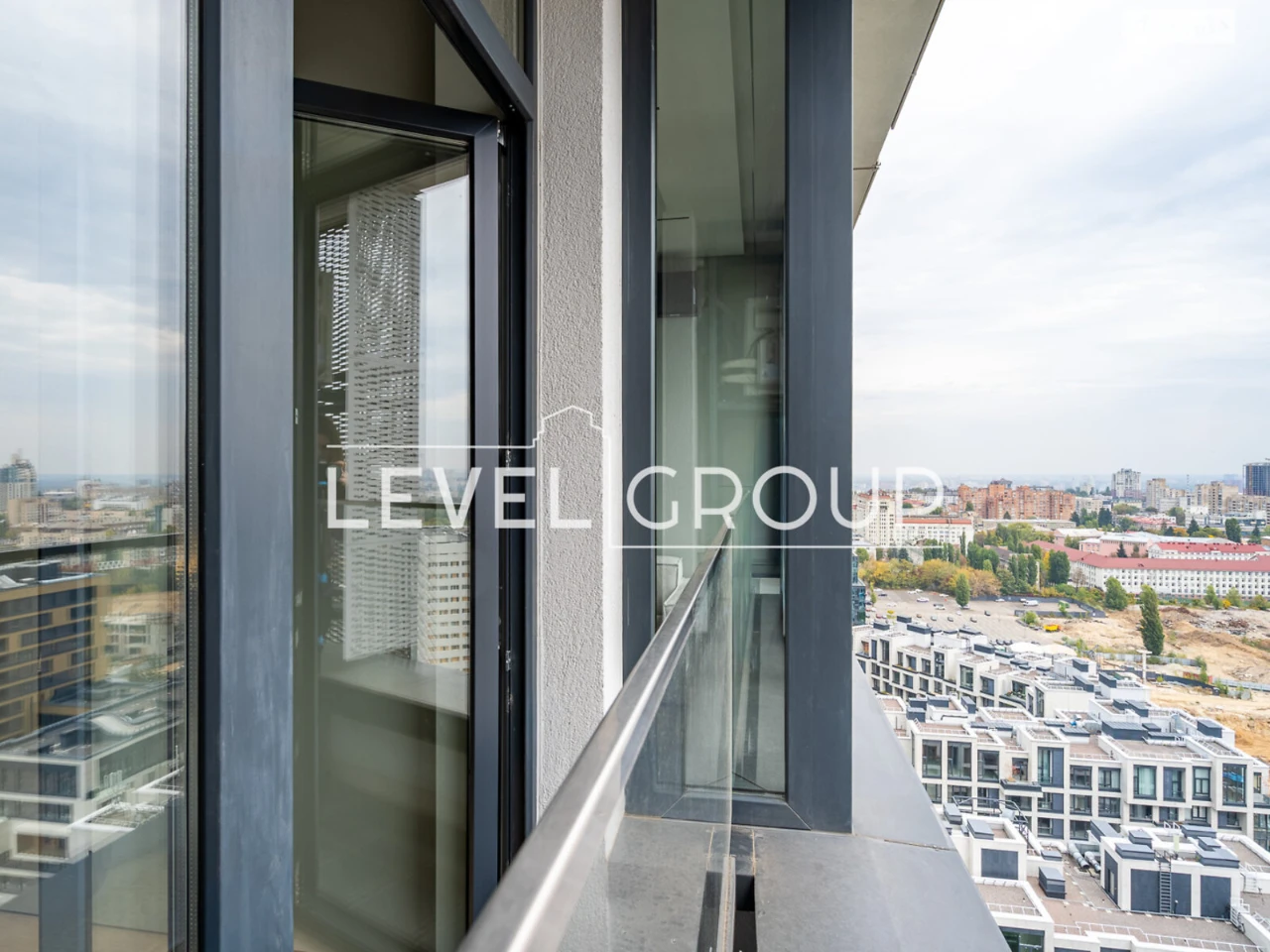 Apartment for Sale in Lukyanivka