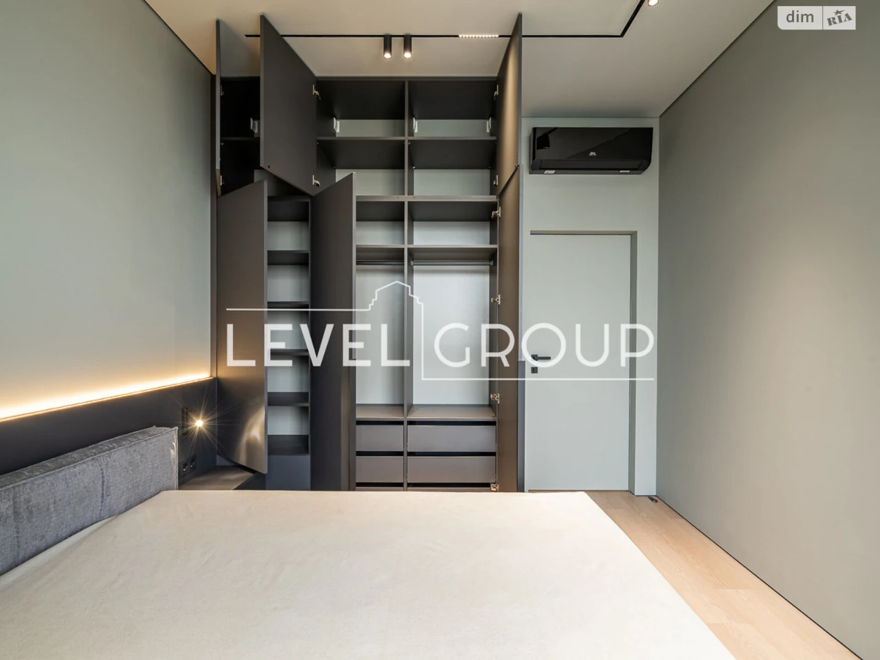 Apartment for Sale in Lukyanivka