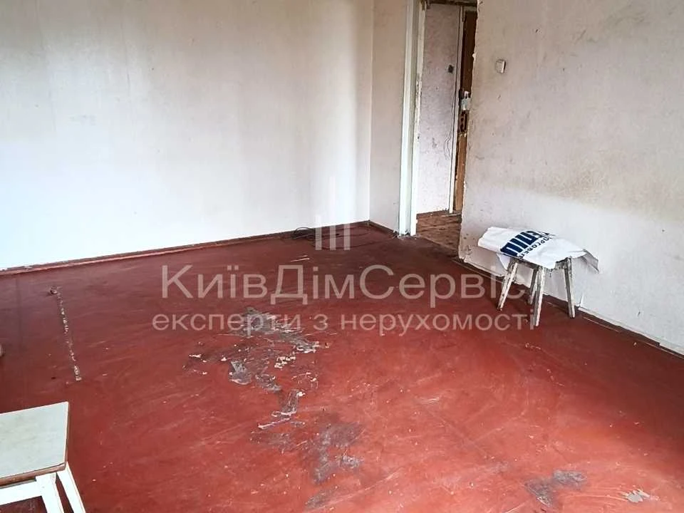 Apartment. Red Kalina Street