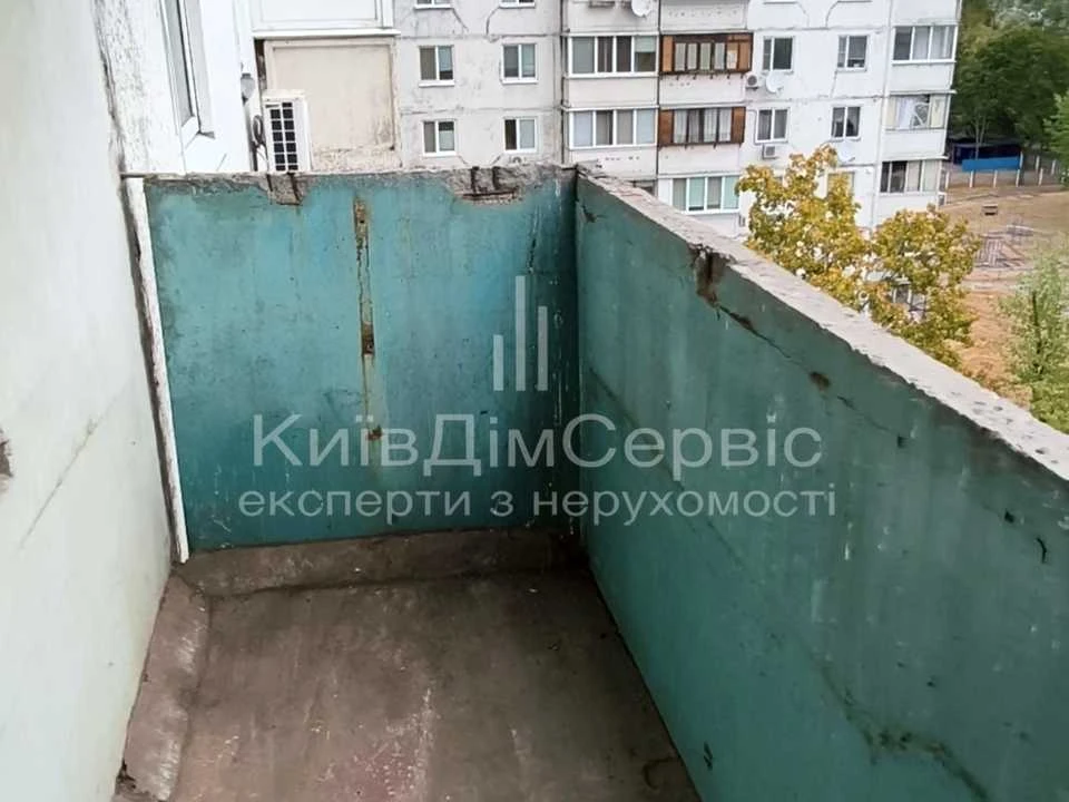 Apartment. Red Kalina Street