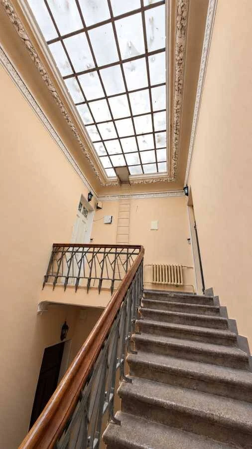 Продам 3-к квартиру Київ, Шевченківський, Назарівська вул, 1