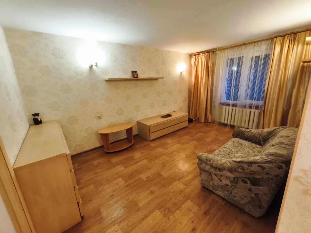 Продам 3-комн квартиру. Селекционный институт.