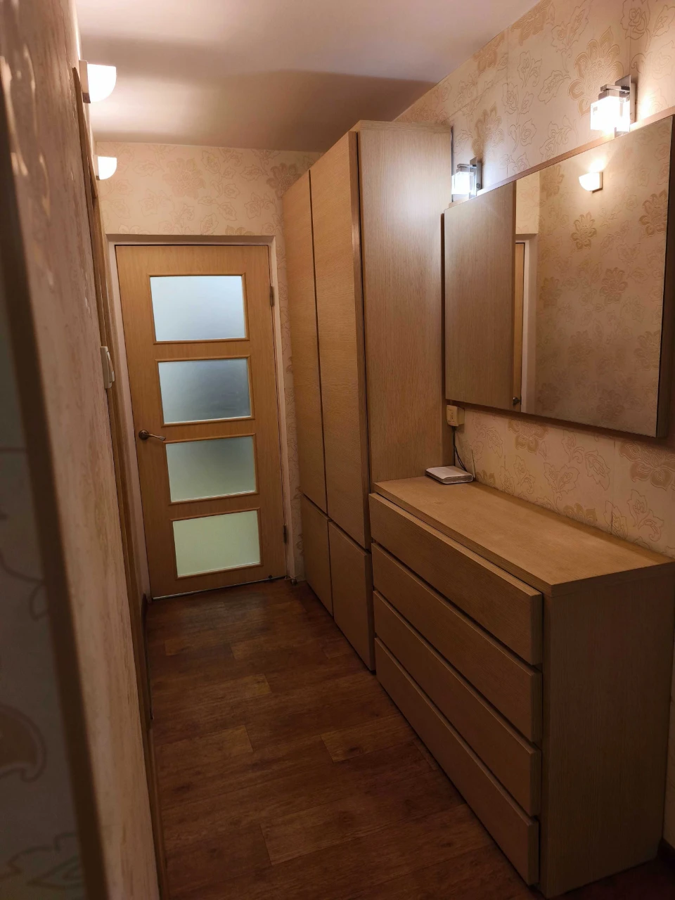 Продам 3-комн квартиру. Селекционный институт.