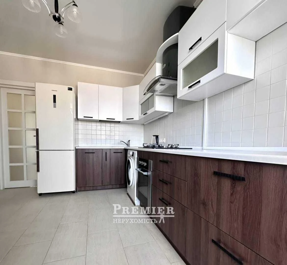 Spacious 1-bedroom apartment. New building. Saharova Street