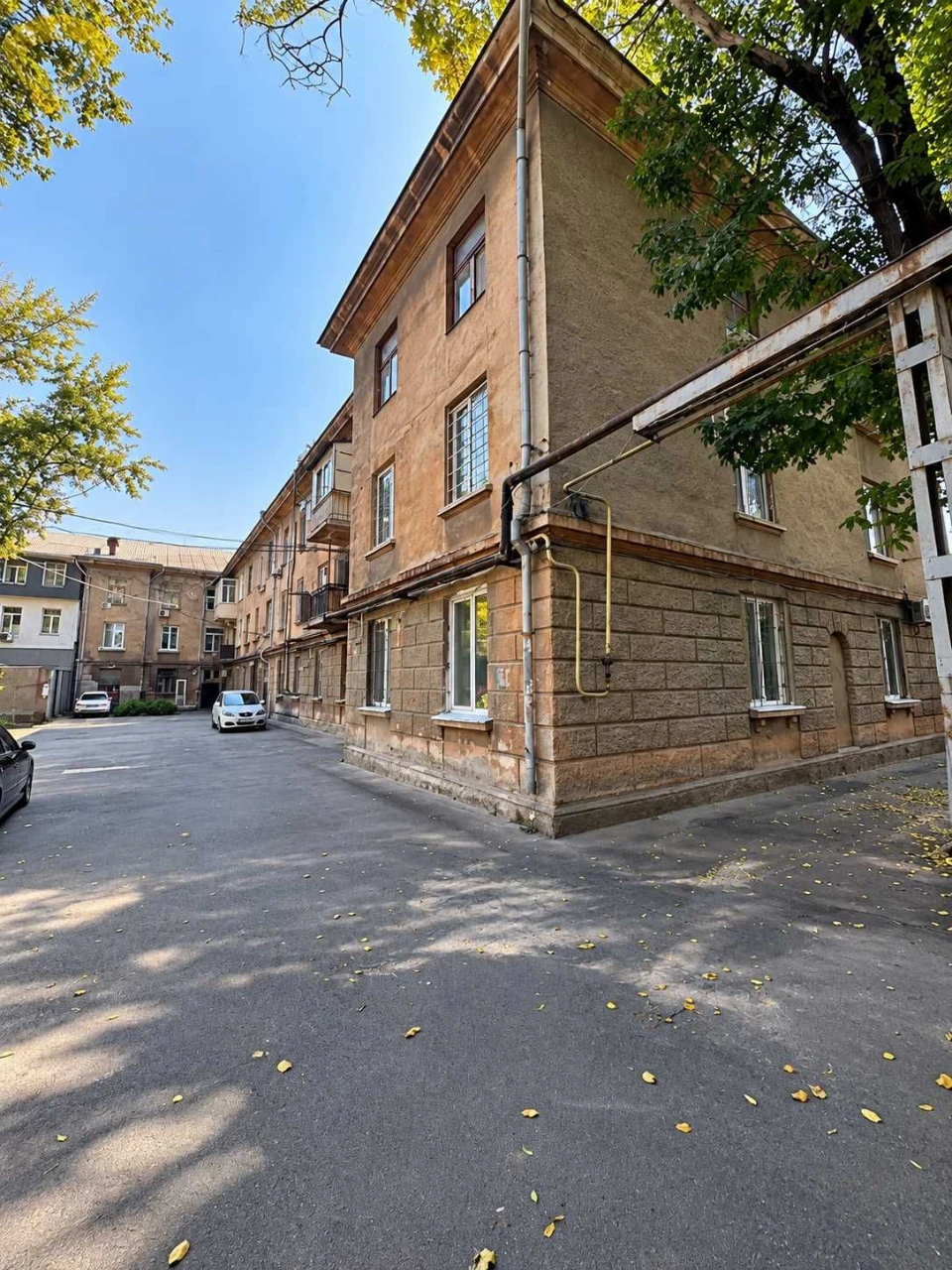 Продається 1-кімнатна квартира "станок", центр, 5 хвилин