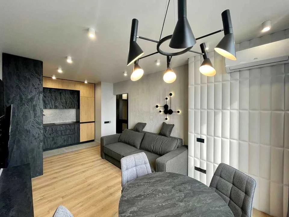 Apartment. Salutna St, Kyiv