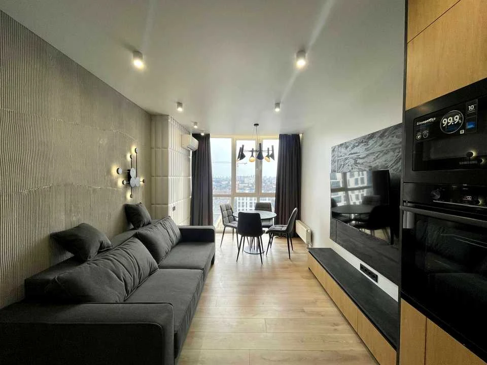 Apartment. Salutna St, Kyiv