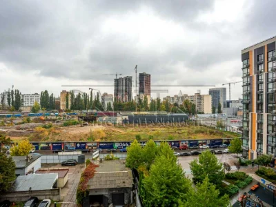 Квартира. Київ, Джона Маккейна вулиця