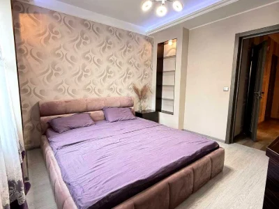 Квартира. Київ, Радунська вул.