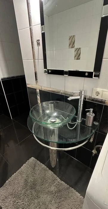 Продам 3к квартиру на ж/м Тополь-1