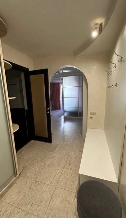 Продам 3к квартиру на ж/м Тополь-1