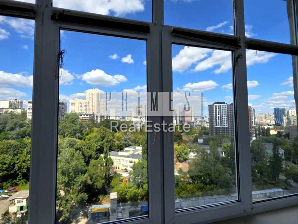 Квартира. Киев, Саксаганского улица