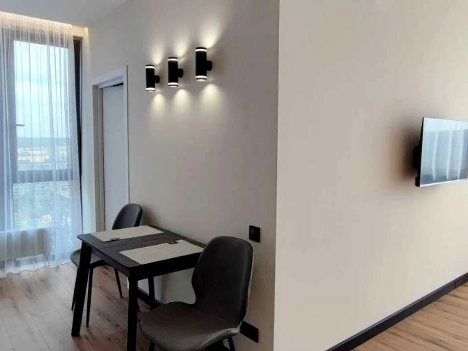 Apartment. Dnipro, Naberezhna Peremohy st.