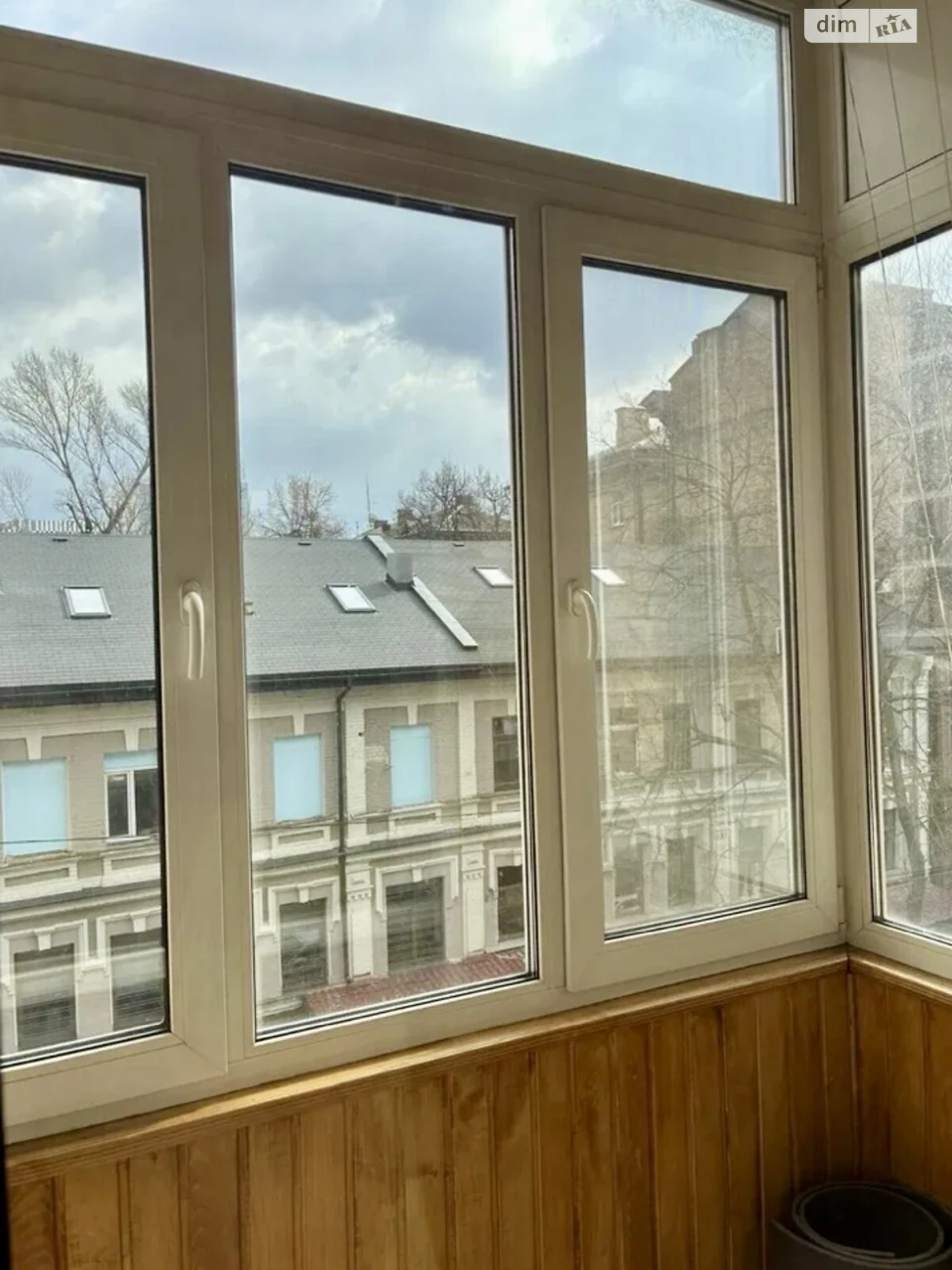 Продаж Квартира Поділ