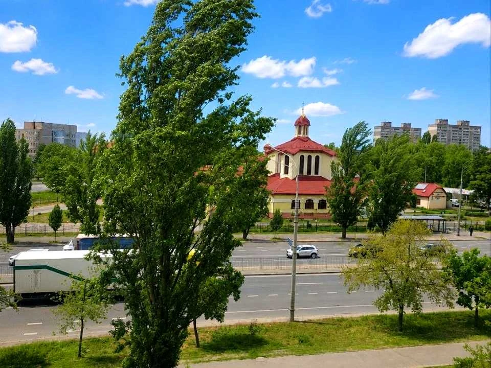 Apartment. Voskresenskoye Prospect, Kyiv
