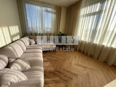 Apartment. Kyiv, Beryeste Street.