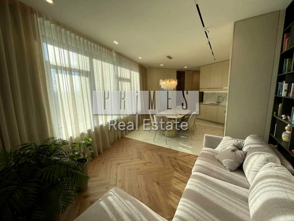 Apartment. Kyiv, Beryeste Street.