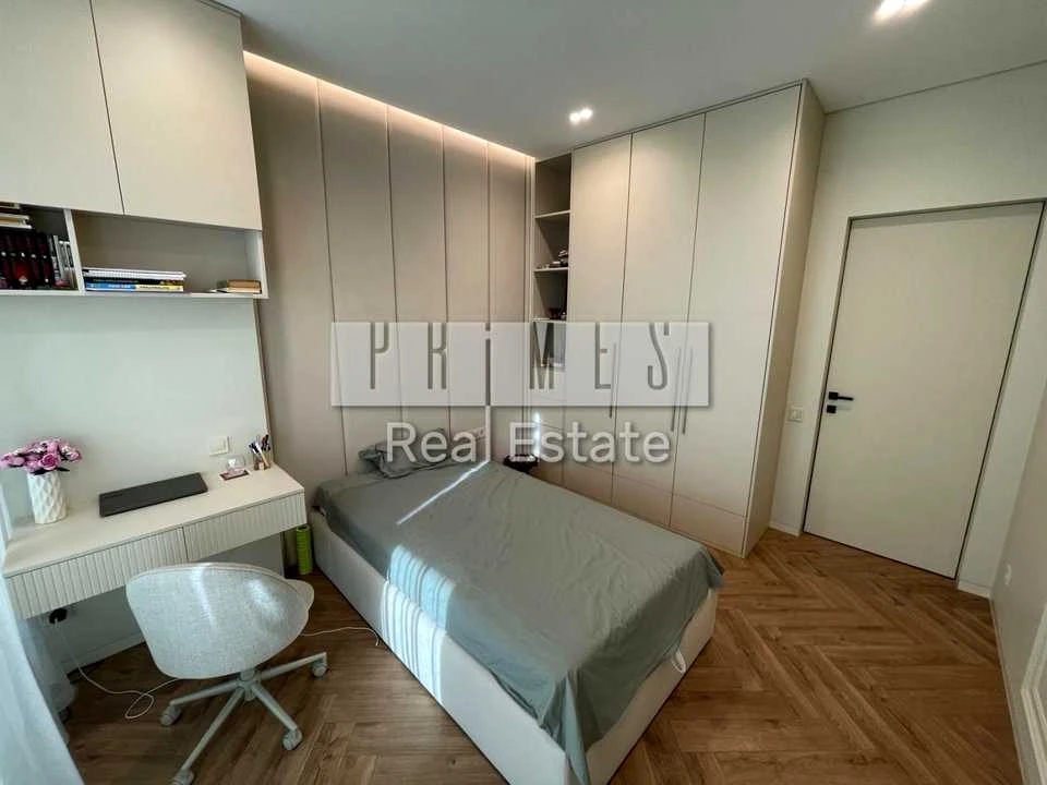 Apartment. Kyiv, Beryeste Street.