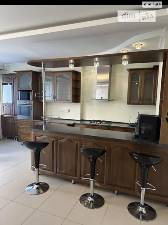 Long-Term Rental Apartment Kovpakovsky