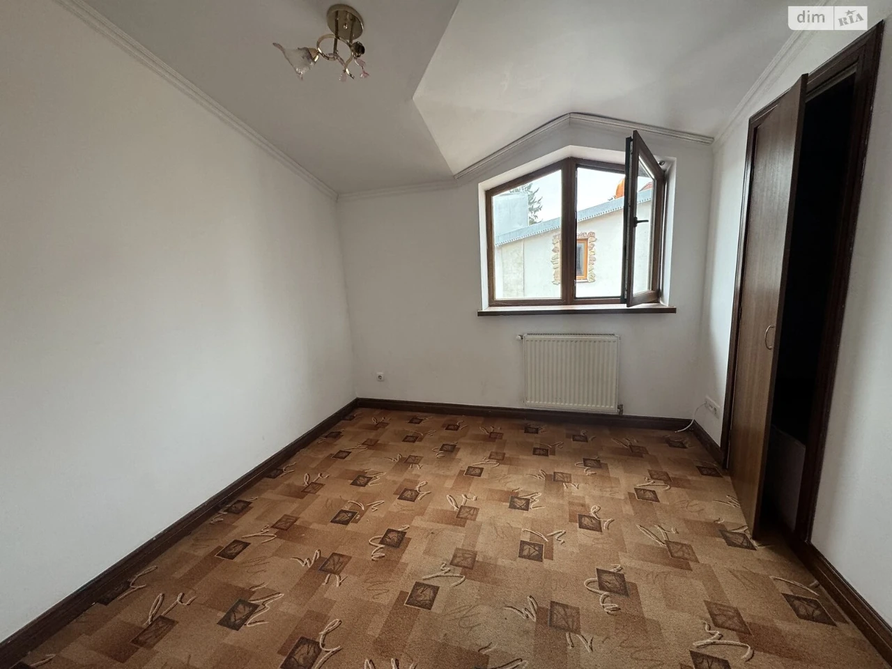 Apartment for Sale: New World