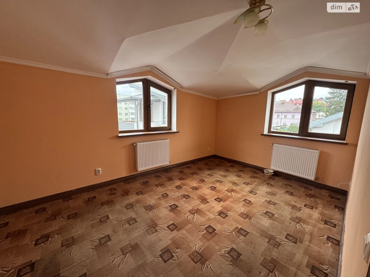 Apartment for Sale: New World