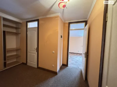Apartment for Sale: New World