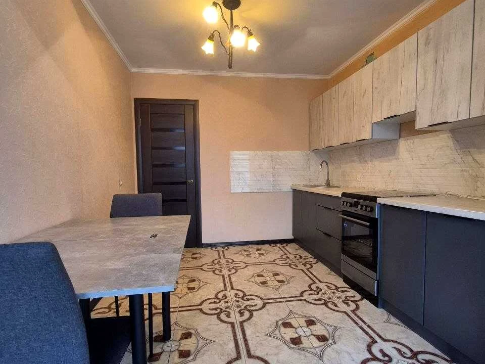 Apartment. Chernigov, Independence Street