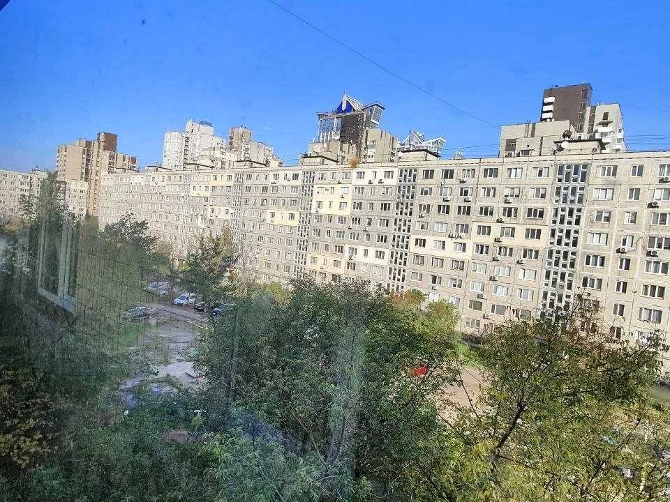 Квартира. Киев, проспект Павла Тичины