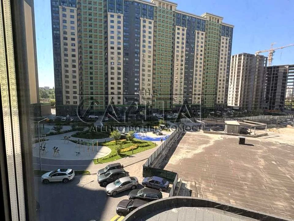 Квартира. Київ, Михайла Максимовича вул.