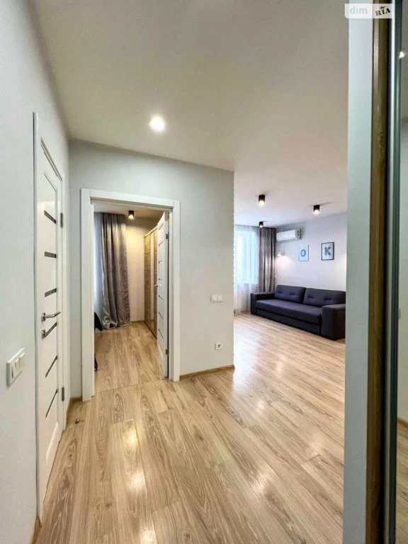 Apartment for Sale, Akademmists'ko