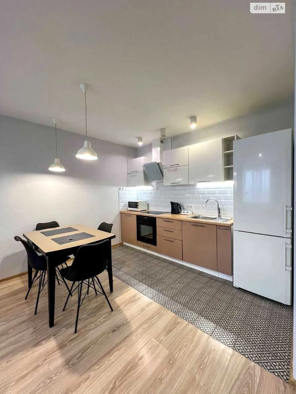 Apartment for Sale, Akademmists'ko