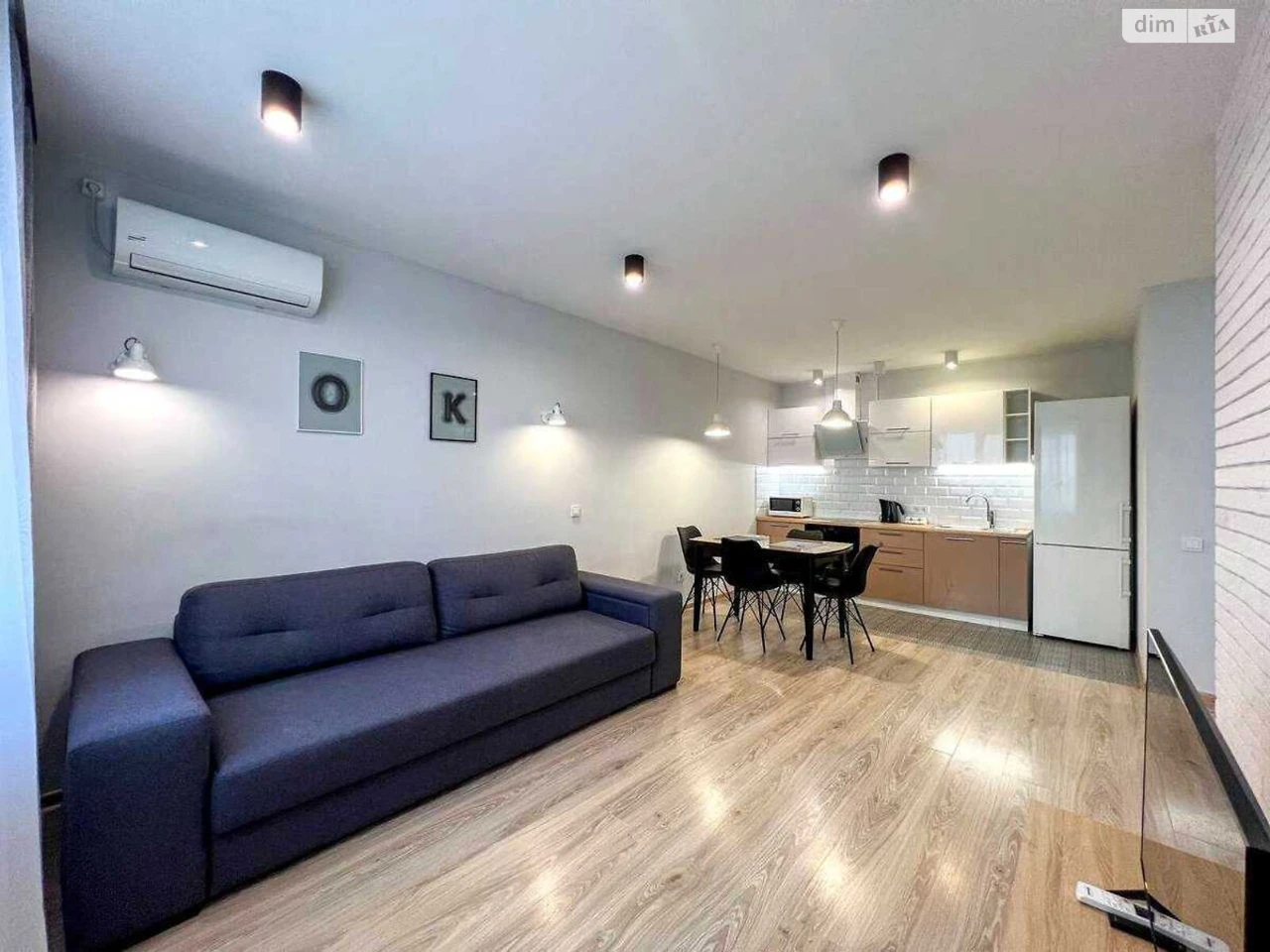 Apartment for Sale, Akademmists'ko