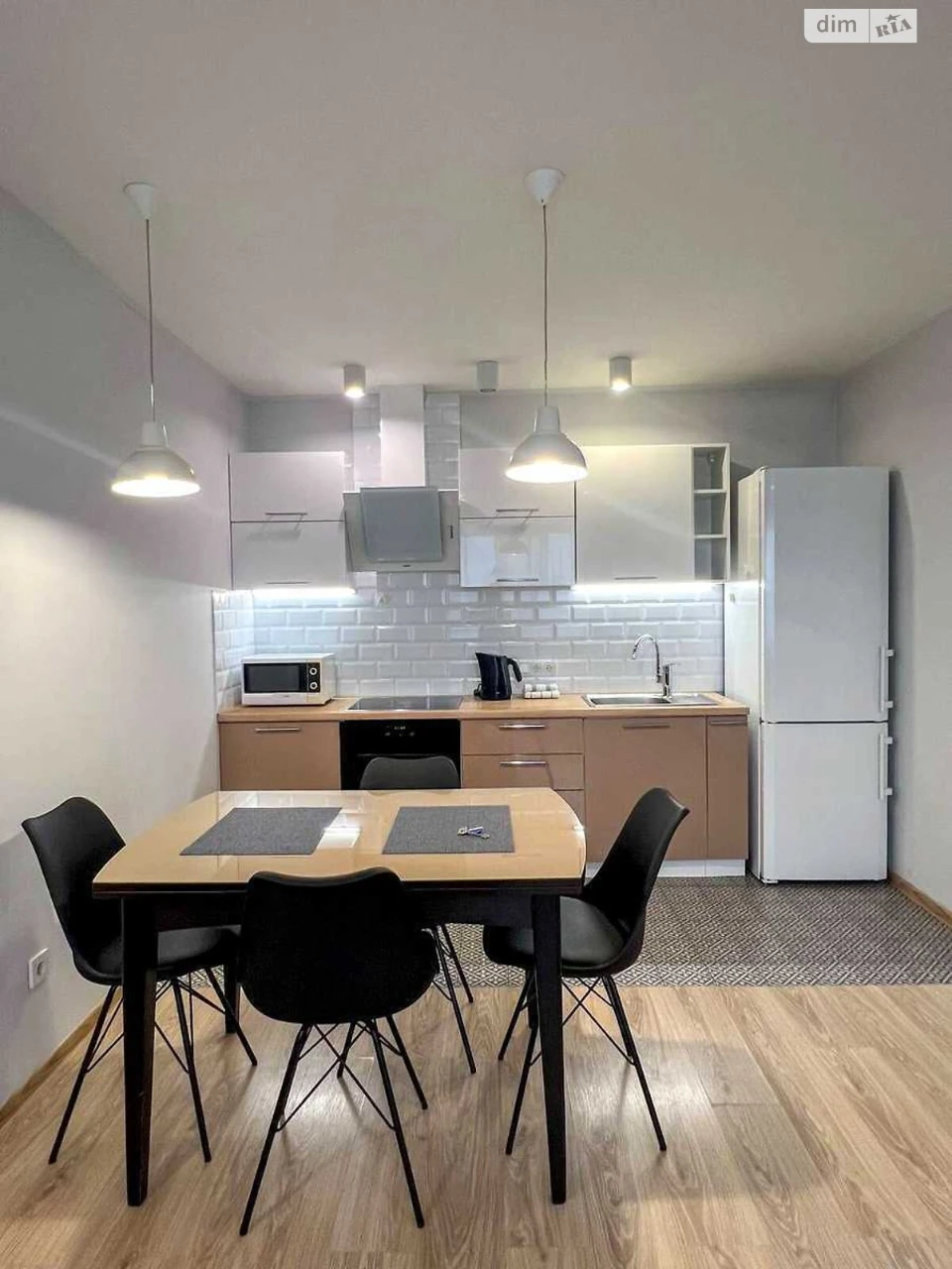 Apartment for Sale, Akademmists'ko