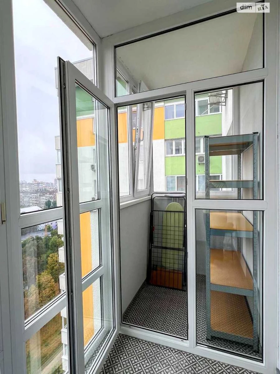 Apartment for Sale, Akademmists'ko