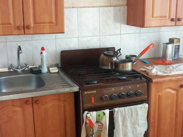 Квартира. Запоріжжя, Шкільна вулиця